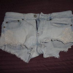 American eagle shorts size 8